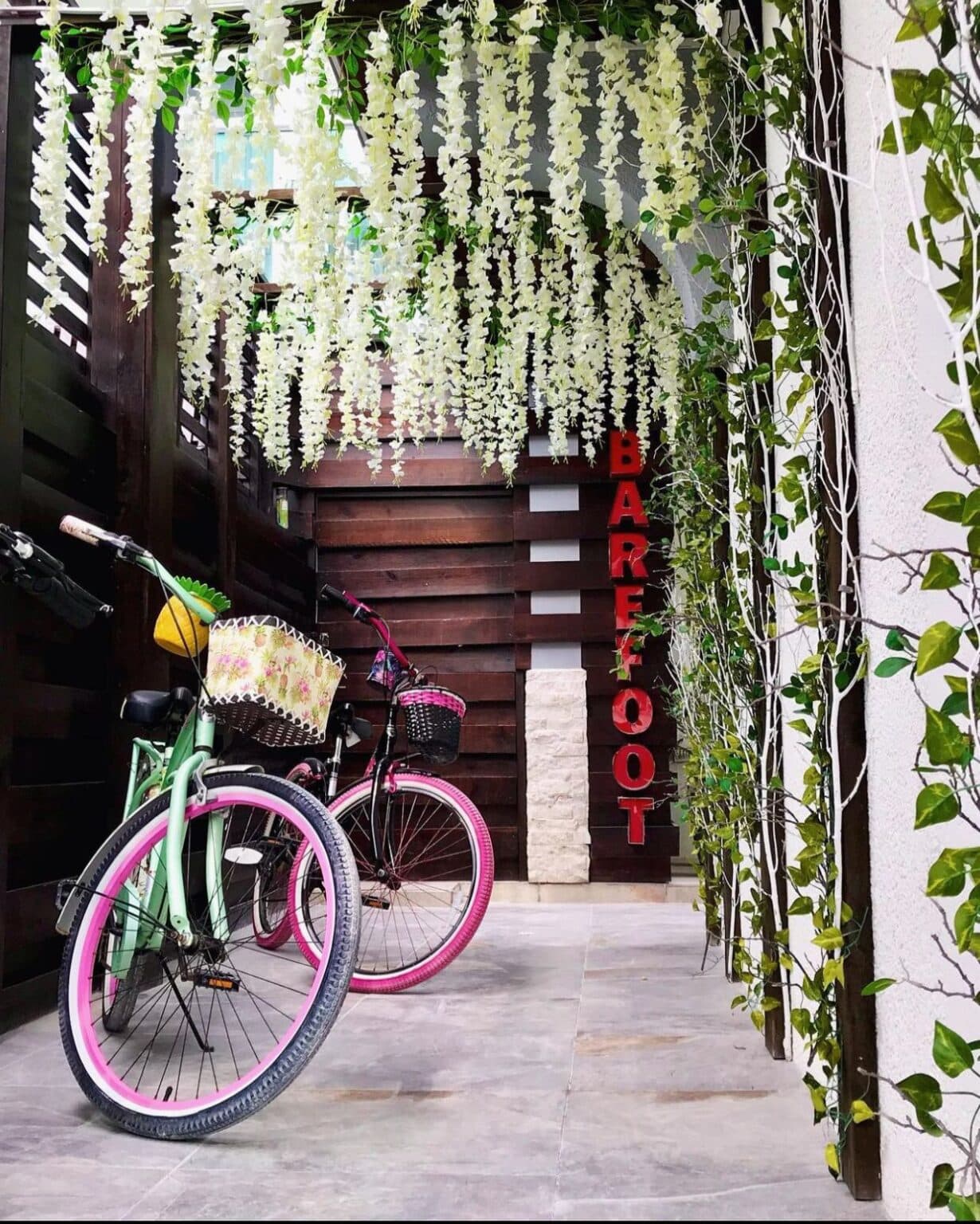 Barefoot Caye Caulker Hotel