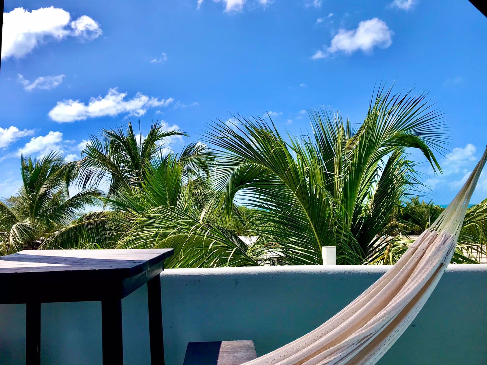 Barefoot Caye Caulker Hotel