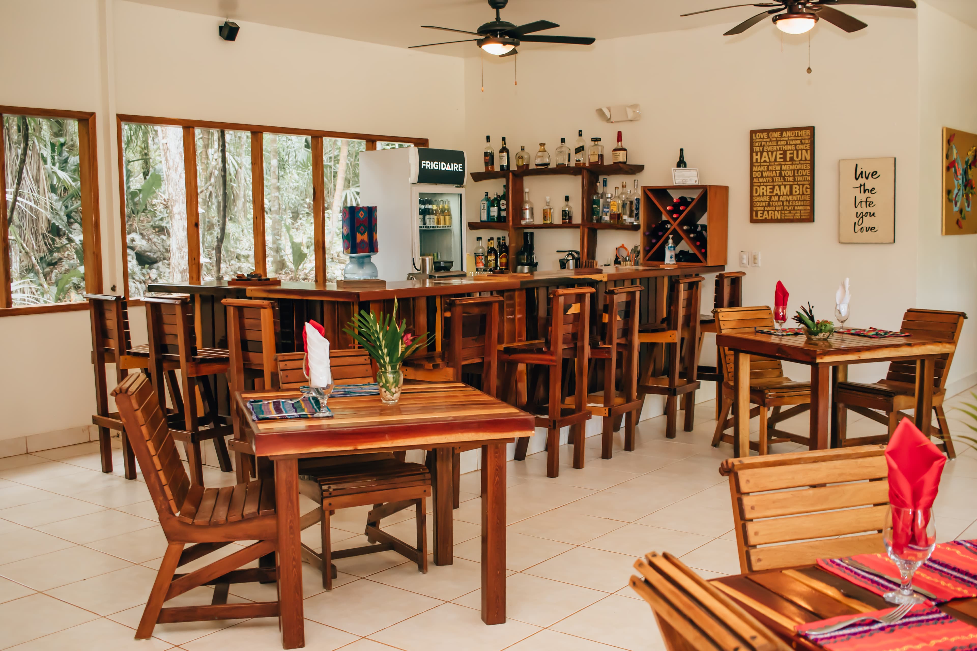 Mariposa Jungle Lodge