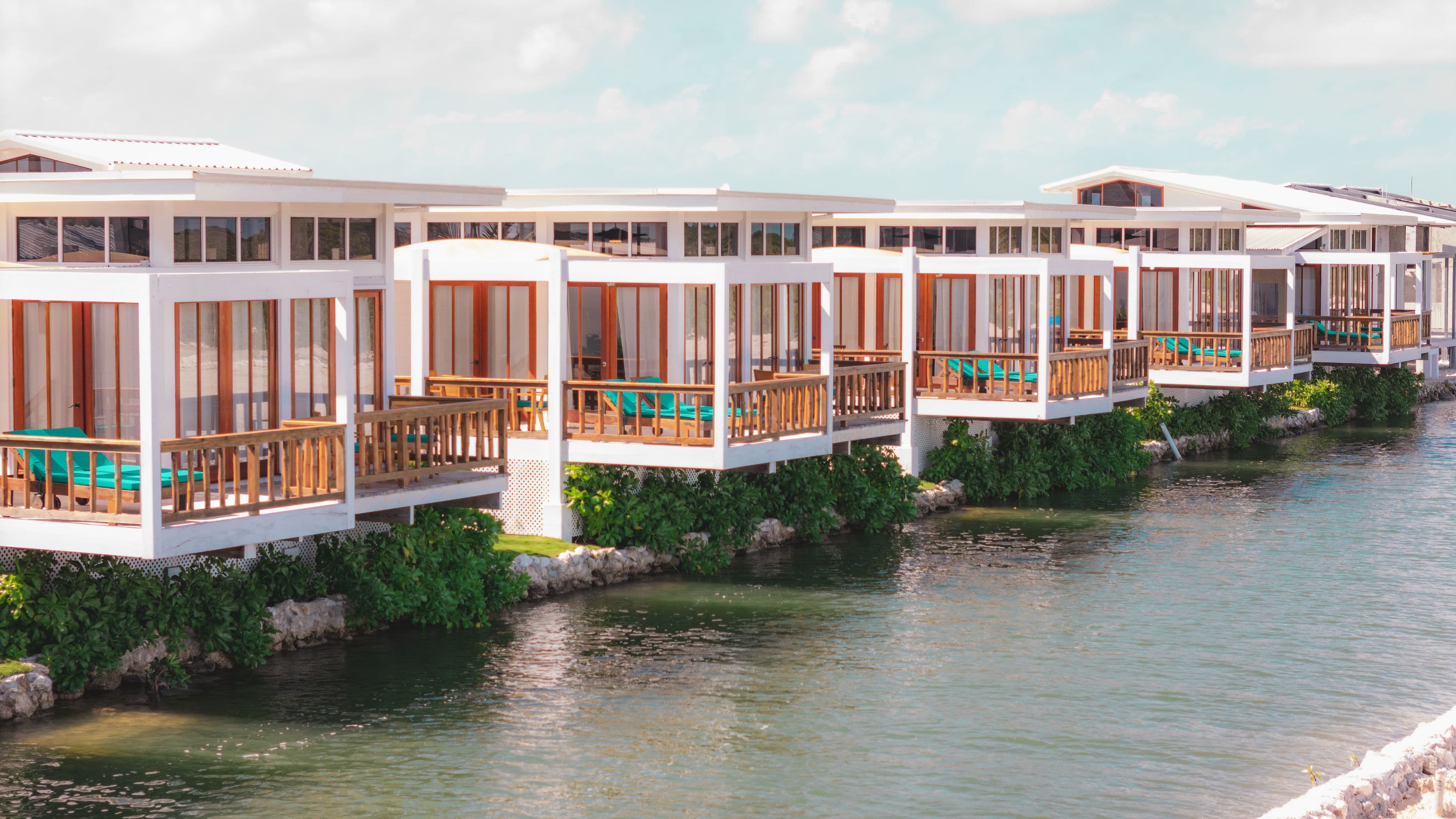 Aruna Resort and Villas